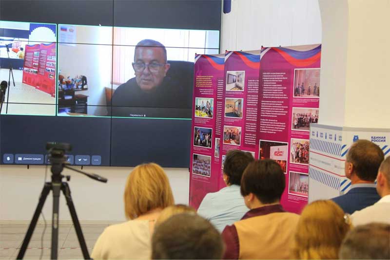 Сотрудничеству Оренбуржья с Перевальским муниципальным округом ЛНР посвятили открывшуюся выставку