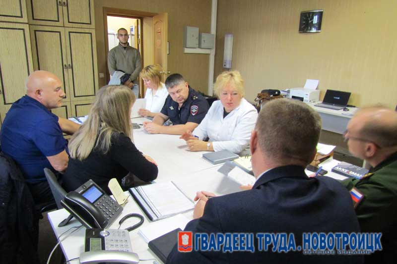 Сорок три новотройчанина в ходе осеннего призыва отправятся на службу  в ряды российской  армии