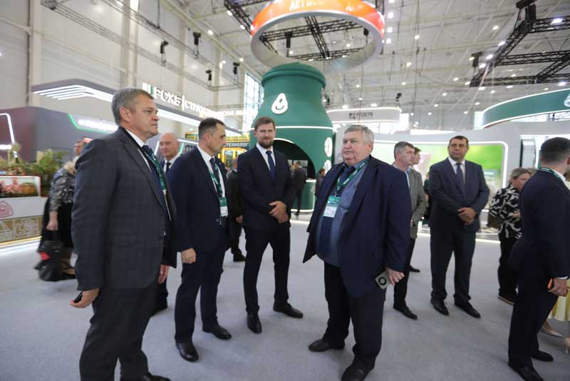 Оренбургские аграрии достойно представили регион на агропромышленной выставке «Золотая осень-2026»