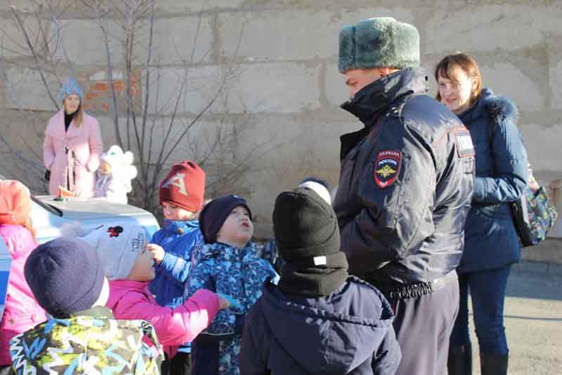 Дорожные полицейские принимали гостей (фото)