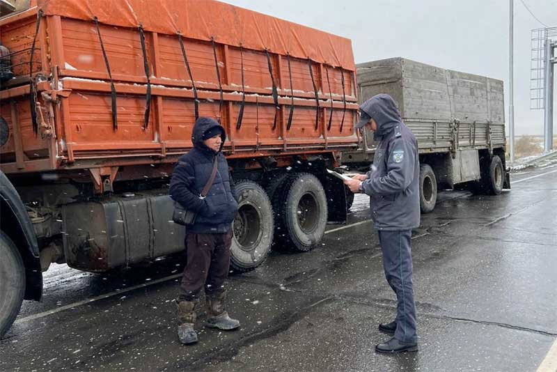 РОССЕЛЬХОЗНАДЗОР ОРЕНБУРЖЬЯ НЕ РАЗРЕШИЛ ВЫВЕЗТИ В КАЗАХСТАН БОЛЕЕ 60 ТОНН ЯЧМЕНЯ