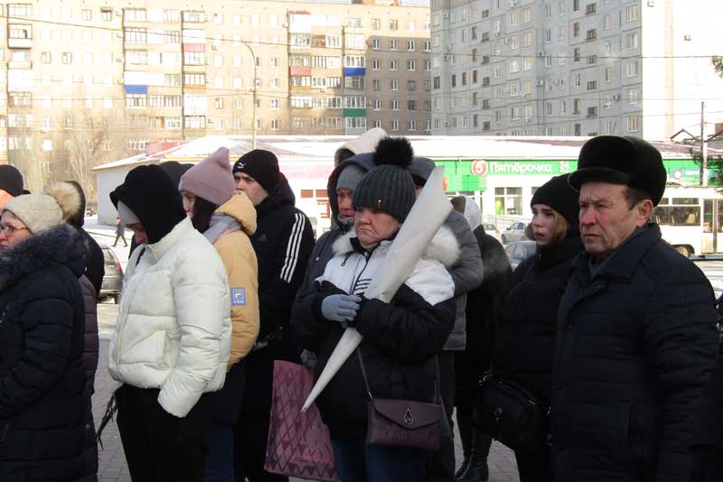 Новотройчане проводили в последний путь участника специальной военной операции Ивана  Маслова