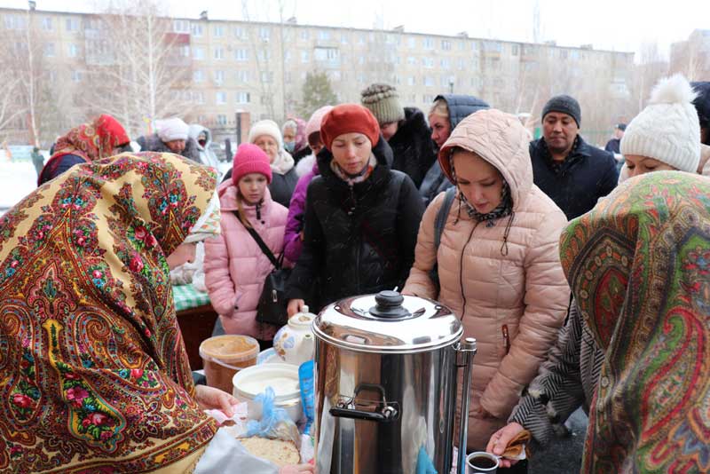 Новотройчане проводили масленицу