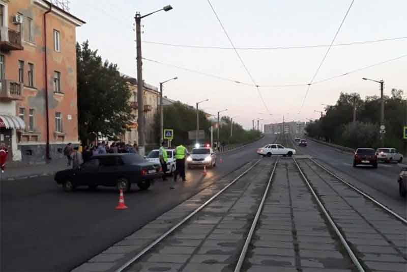 В аварии в Новотроицке пострадали два несовершеннолетних пешехода