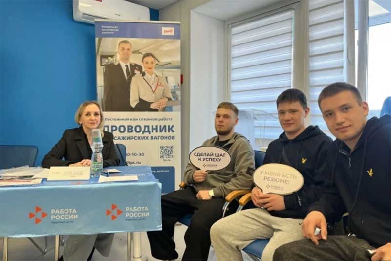 Свыше одной тысячи молодых оренбуржцев стали участниками акции службы занятости «Карьерные свидания»