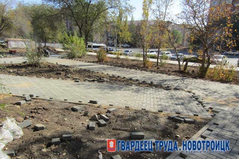 Прокуратура Новотроицка взяла на контроль работы по благоустройству каскада аллей на улице Советской