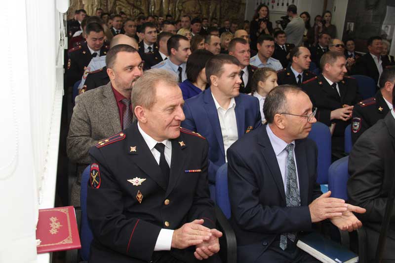 Назвали лучших полицейских города