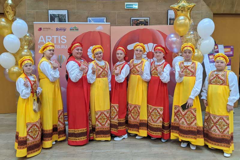 Новотроицкий ансамбль русской песни «Уральские голоса» достойно представил город на престижном конкурсе в Санкт-Петербурге