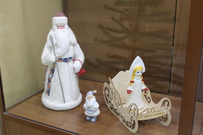 Новотроицкий музей приглашает на «Новогоднее сияние игрушек» (0+)