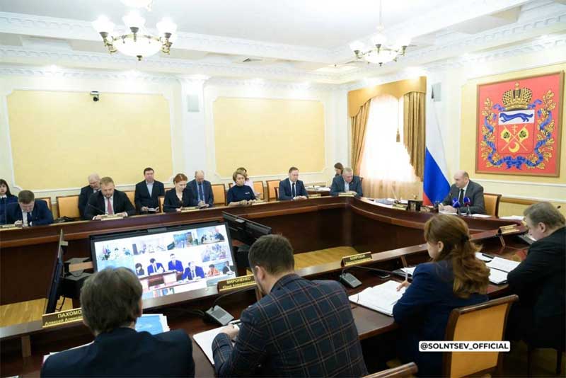 Евгений Солнцев рассказал о повестке заседания Правительства Оренбуржья, состоявшегося накануне
