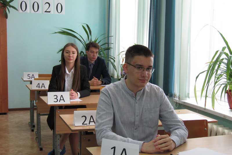 Новотроицкие выпускники успешно справились с ЕГЭ по математике