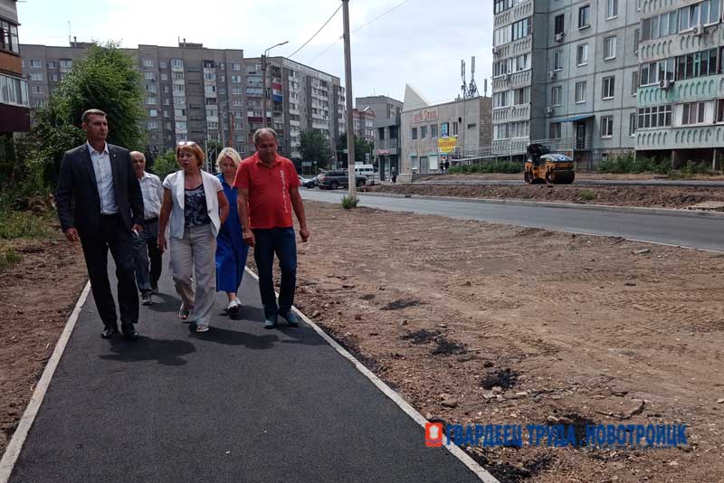 В Новотроицке продолжаются масштабные ремонтные работы на улице имени Ю.Гагарина