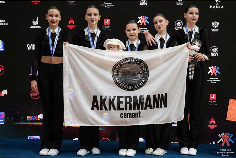 Новотроицкие спортсмены привезли призовые медали с престижных соревнований по фитнес-аэробике, проходивших  в Москве