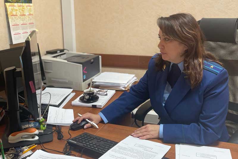 Торжество закона неизбежно. Работники новотроицкой прокуратуры принимают поздравления с профессиональным праздником