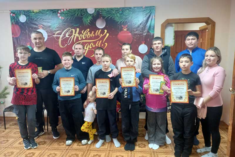 В Новотроицке провели семейный турнир по настольному теннису