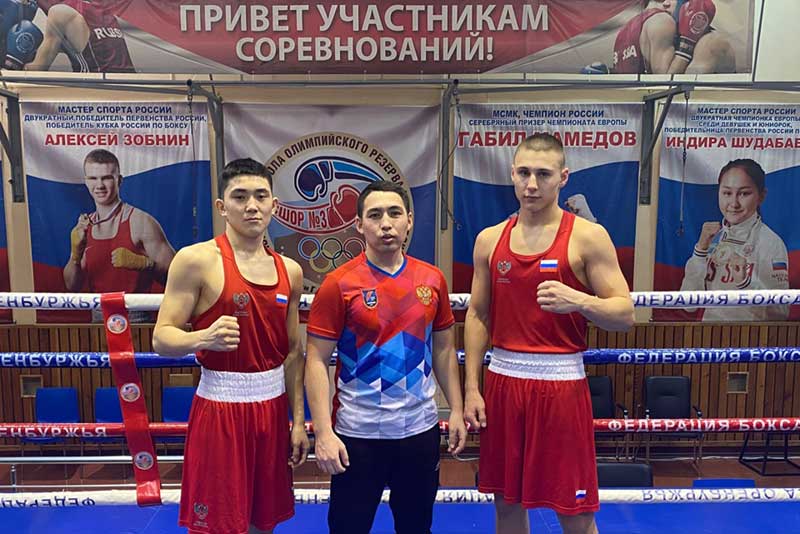 Новотройчанин Матвей Саймагаметов поднялся на пьедестал почета областного турнира по боксу