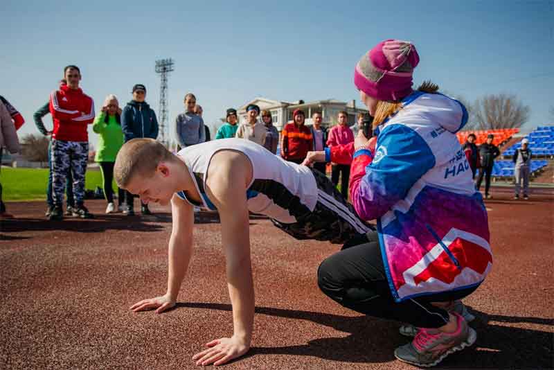 Старт дан! Проект #ВСЕНАСПОРТрф запустил серию уличных тренировок