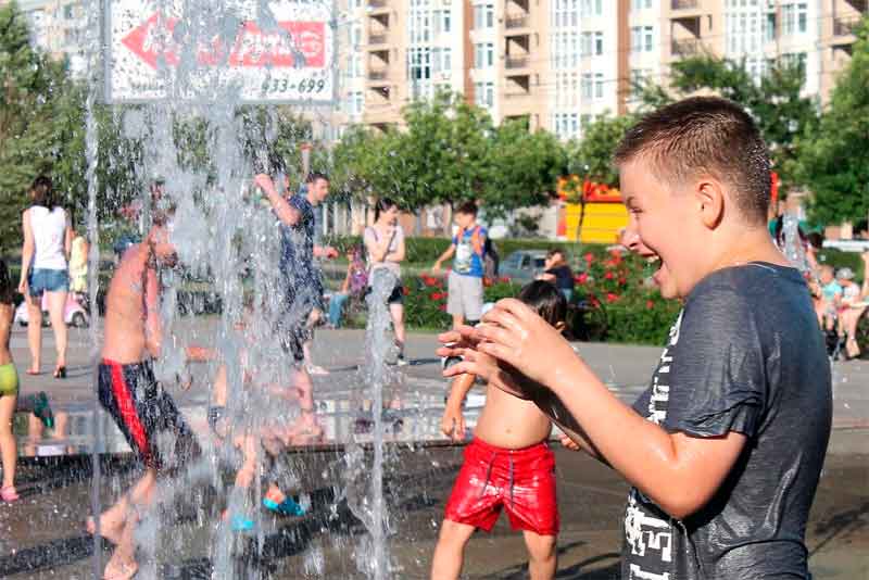 Жара под 40°. В Оренбуржье ожидается гроза и град