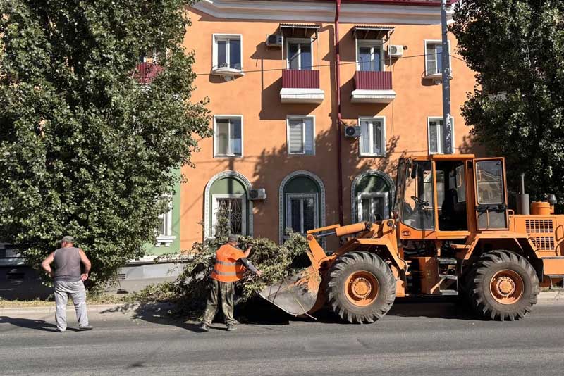 В Новотроицке заметно активизировались работы по благоустройству города