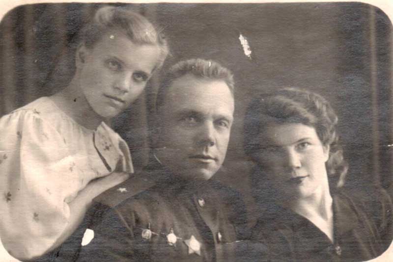 «Это наша с тобой биография». Н.Турцова об истории и традициях своей семьи