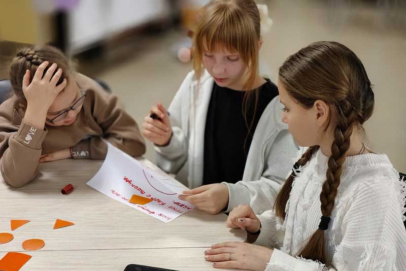 В Новотроицкой  библиотеке семейного чтения провели урок-практикум для начинающих блогеров   