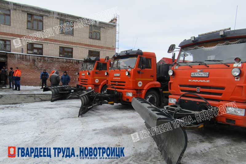 На случай паводка в Новотроицке подготовлена спецтехника