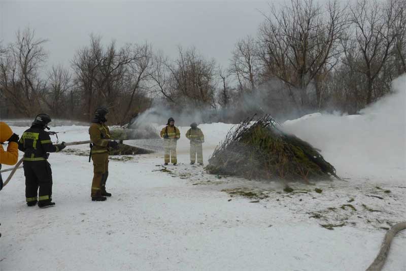 В ходе Всероссийских командно-штабных учений на территории Оренбуржья отрабатывались действия специальных служб во время паводка и ликвидации ландшафтного пожара  