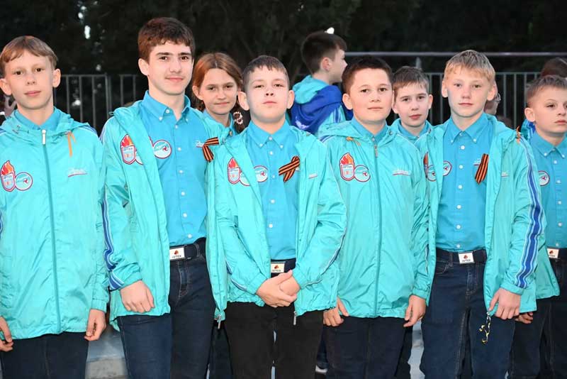 Гимназист Егор Мордвинцев впервые оказался  в «Артеке», где проходит смена «Наследники Великой Победы»
