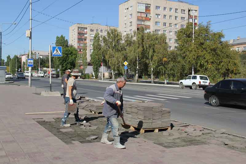 Сквер у монумента «Вечно живым»: реконструкция продолжается