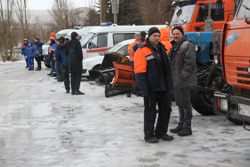 Накануне весеннего паводка и пожароопасного сезона в Новотроицке проверили состояние специальной техники