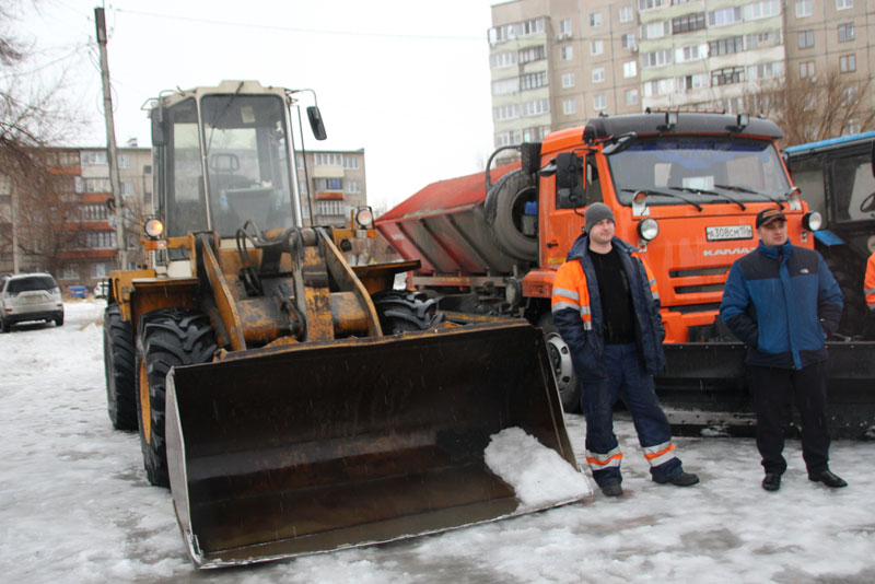 Накануне весеннего паводка и пожароопасного сезона в Новотроицке проверили состояние специальной техники