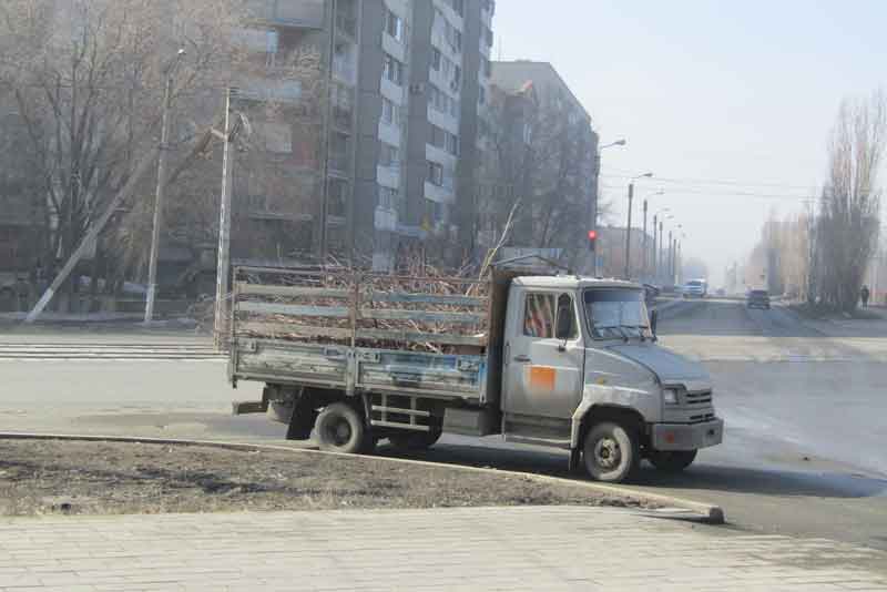 Все на уборку! В Новотроицке стартовал  общегородской субботник