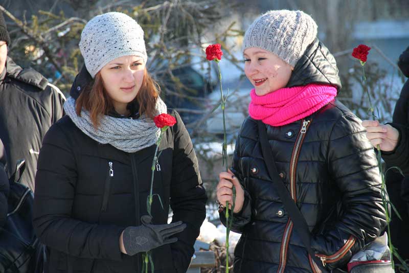 Белые голуби – символ светлой памяти