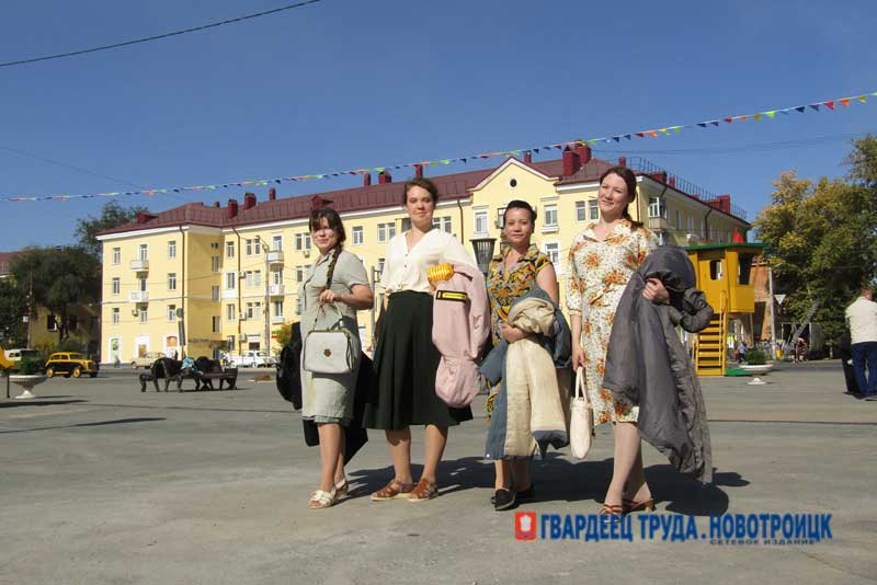 Новотройчане увидели свой город на большом киноэкране