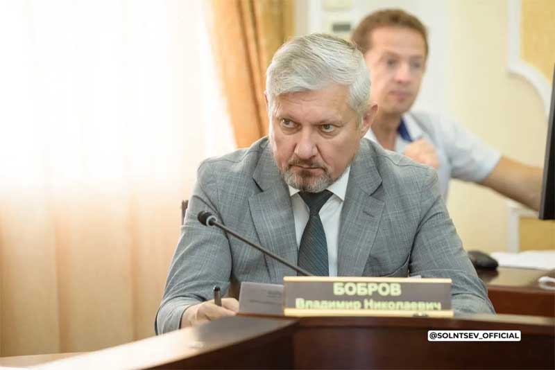 Евгений Солнцев сообщил, что благодаря перераспределению средств в план ремонта дорог дополнительно войдет Новотроицк