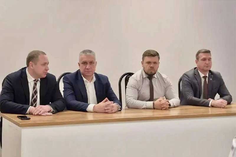 Первый замминистра здравоохранения Оренбуржья Павел Орлов представил коллективу БСМП Новотроицка нового руководителя