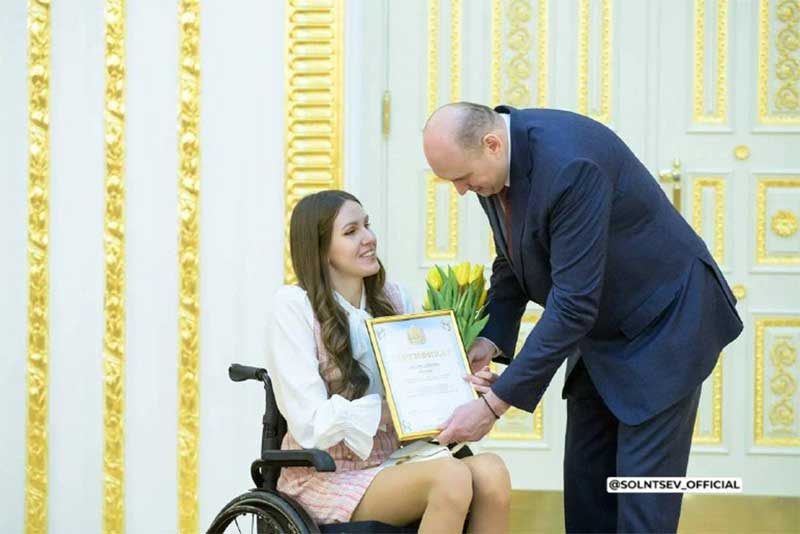 Новотроицкая спортсменка Юлия Молчанова и ее тренер Сергей Молчанов отмечены премиями губернатора Оренбуржья