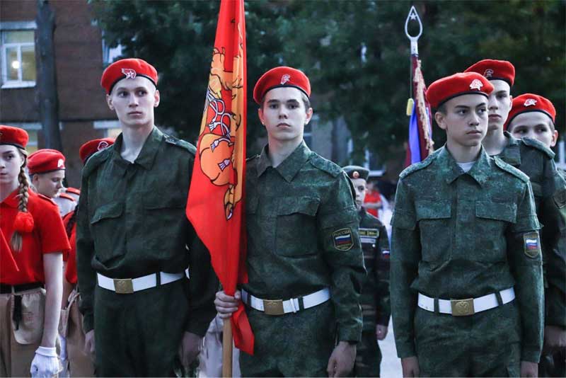 Новотройчане принимают участие в первом зональном этапе военно-патриотической игры «Зарница 2.0»