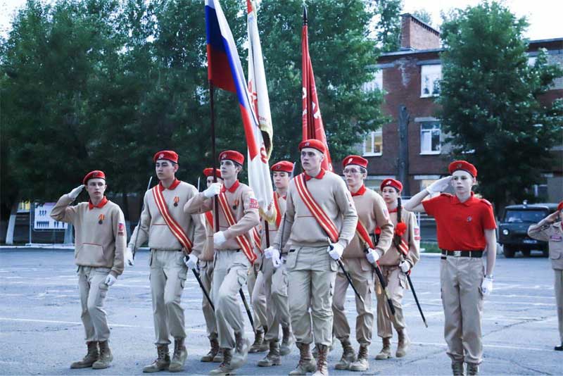 Новотройчане принимают участие в первом зональном этапе военно-патриотической игры «Зарница 2.0»