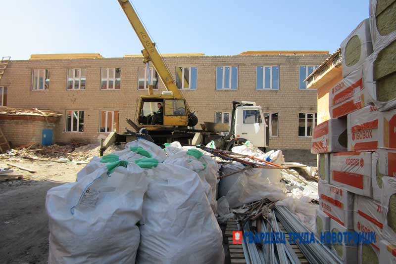 В новотроицкой школе № 10 продолжается второй этап капитального ремонта