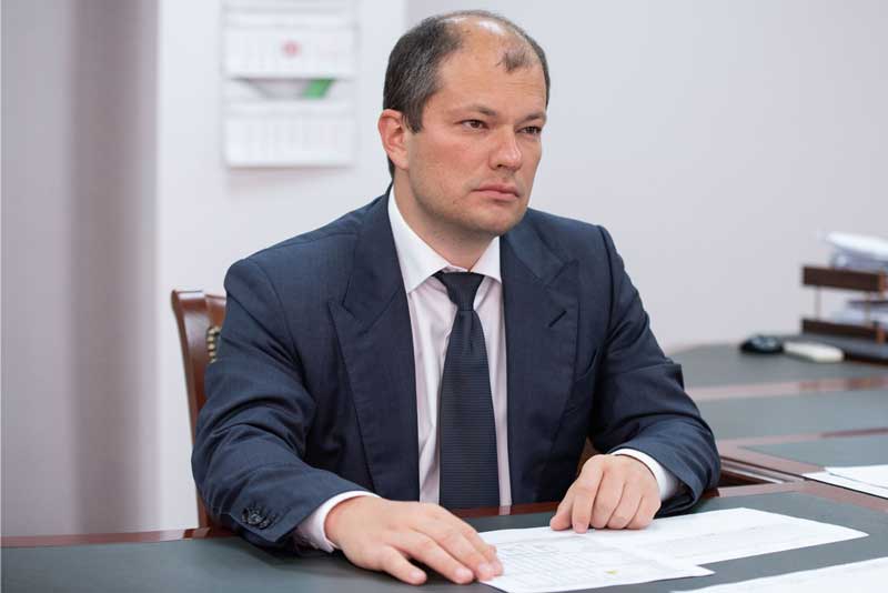 Генеральный директор УК «Уральская Сталь» Д.Сафин поздравил новотроицких металлургов