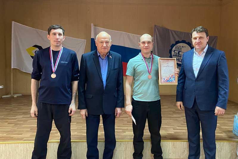 На Новотроицком заводе «Оренбургский пропант» прошел турнир по настольному теннису