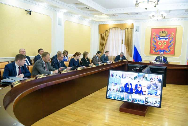 В этом году Кадровые центры региона планируют привлечь к участию в профориентационной работе почти 300 тысяч оренбуржцев  