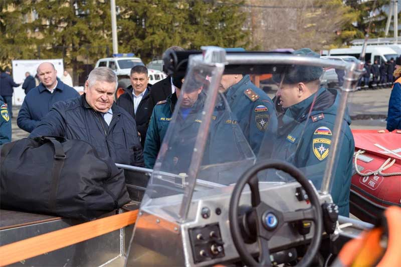 В Оренбуржье проверили готовность техники и специальных формирований к предстоящему весеннему половодью