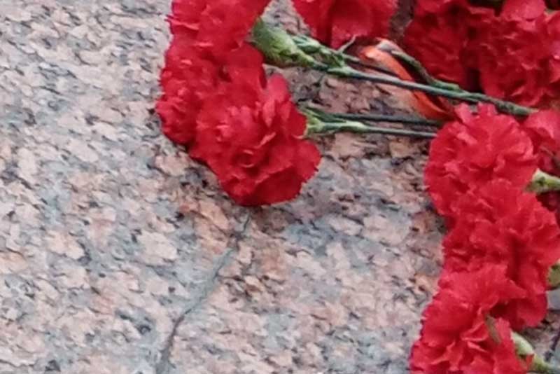 Сегодня, 18 мая, новотройчане постятся с бойцом СВО Иваном Калининым