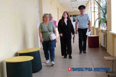 В Новотроицке проходит приемка школ к новому учебному году