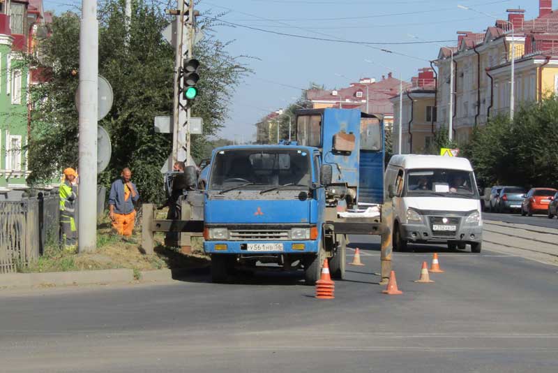 В Новотроицке стартовали работы по установке новых светофоров