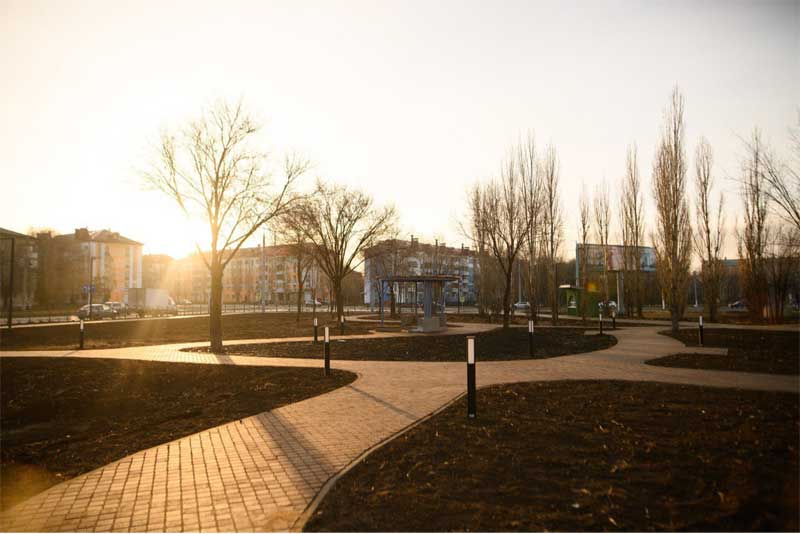 В Новотроицке завершены работы по  благоустройству центральной площади города