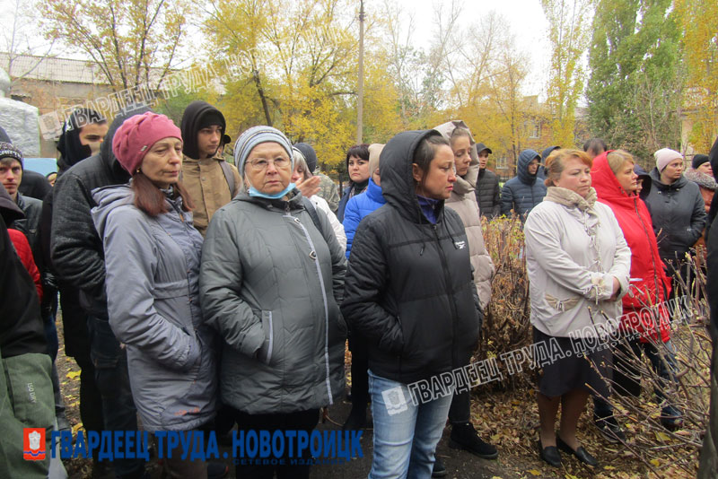 Еще одна группа новотройчан, призванных в рамках частичной мобилизации, пополнила ряды Российской армии