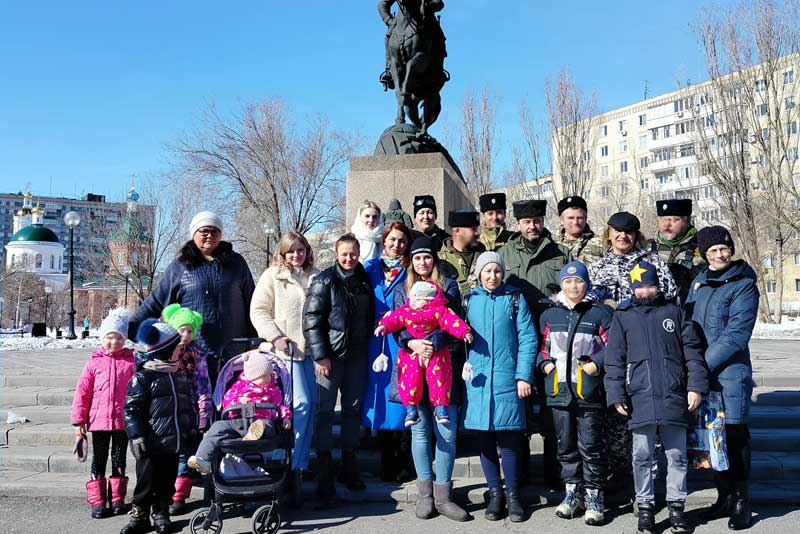 Своих не бросаем!